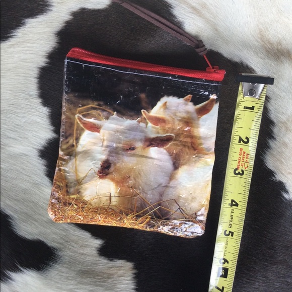 🎯SOLD🎯Upcycled feed sack zipper coin purse/pouch - Picture 2 of 4